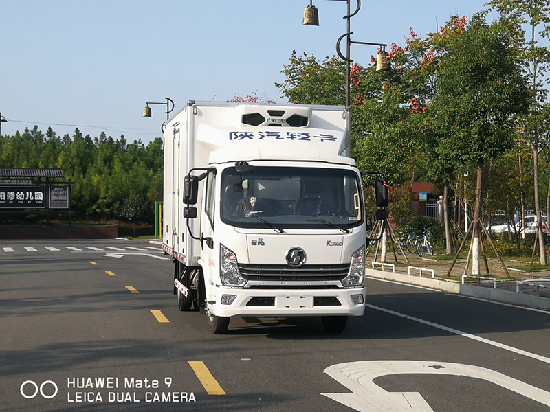 国六陕汽德龙160马力冷藏车